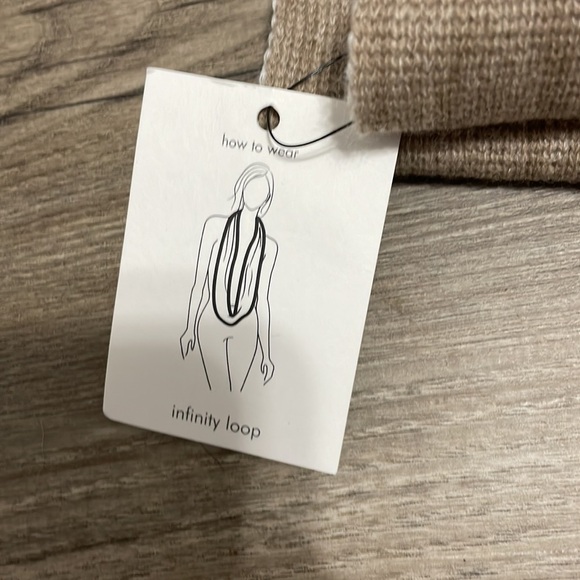 Calvin Klein infinity loop - Picture 2 of 3